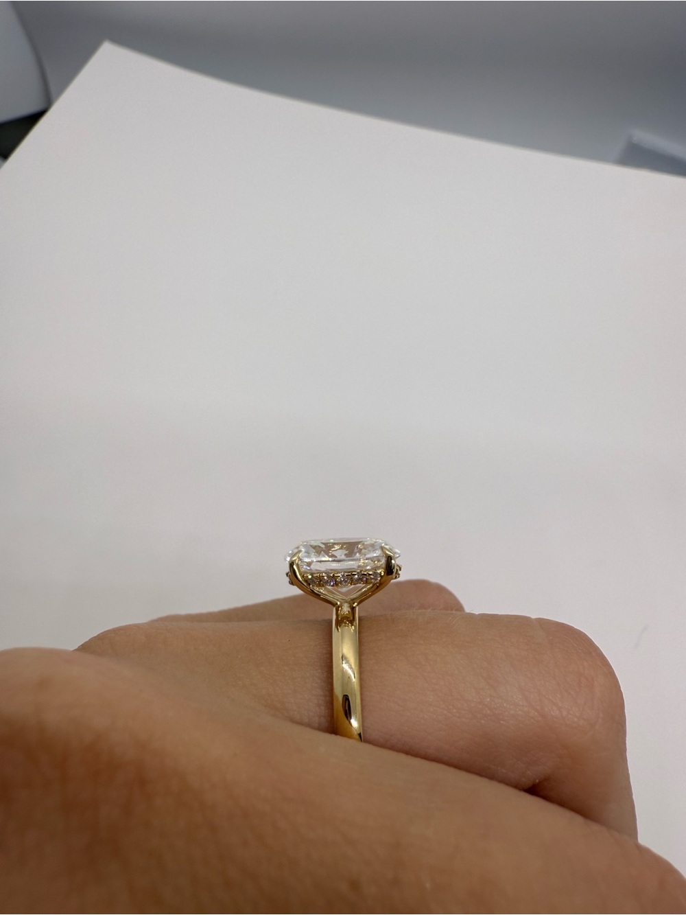 3.00 carat E VS1 oval lab diamond solitaire with hidden halo engagement ring - Picture 9 of 11